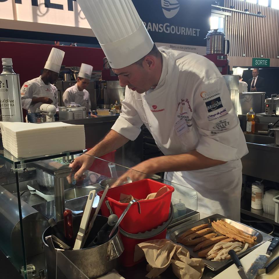 Le vainqueur le chef Sbastien Fortier au travail 