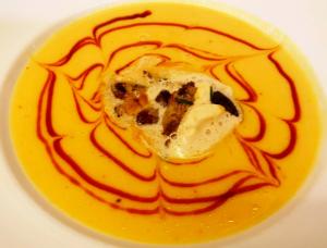 Crème de carottes et foie gras poêlé