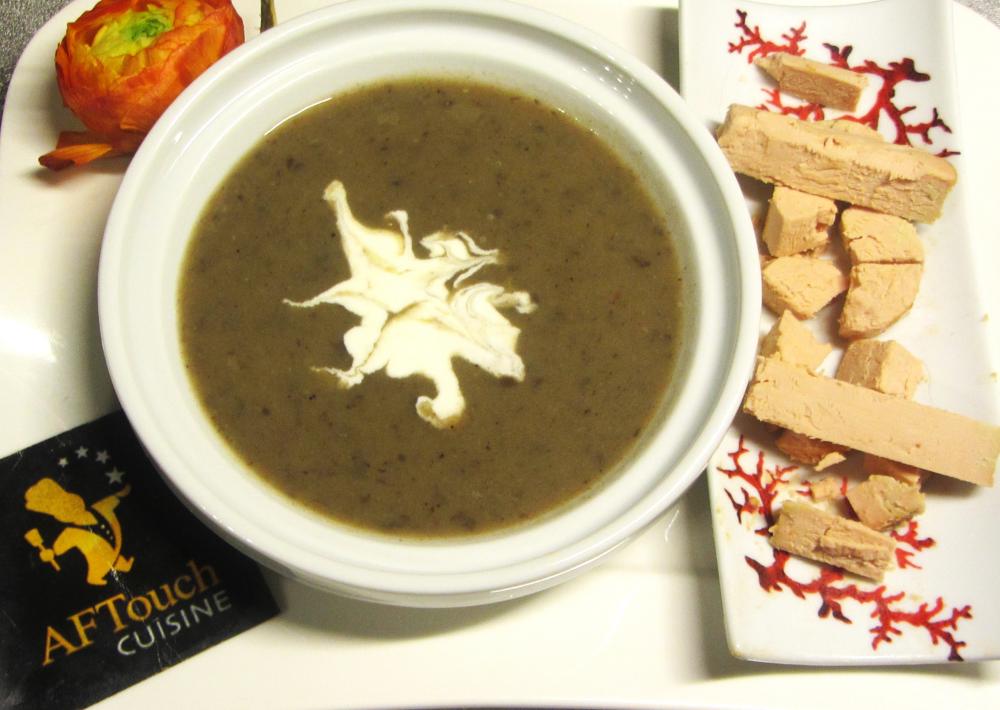 Crme de lentilles blondes et ds de foie gras