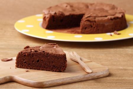 Chocolate and Hazelnuts Cake