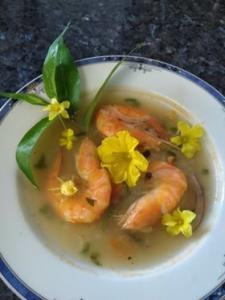 La soupe de grosses crevettes a la cambodgienne 