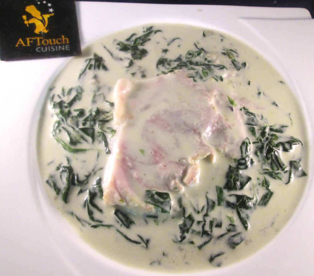 Jambon a l'os cr�me d'�pinards et d'oseille.