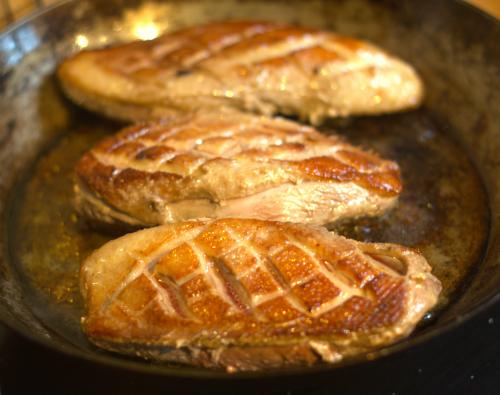 Magret de canard au foie gras