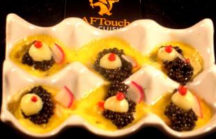 Mignardises de caviar aquitain