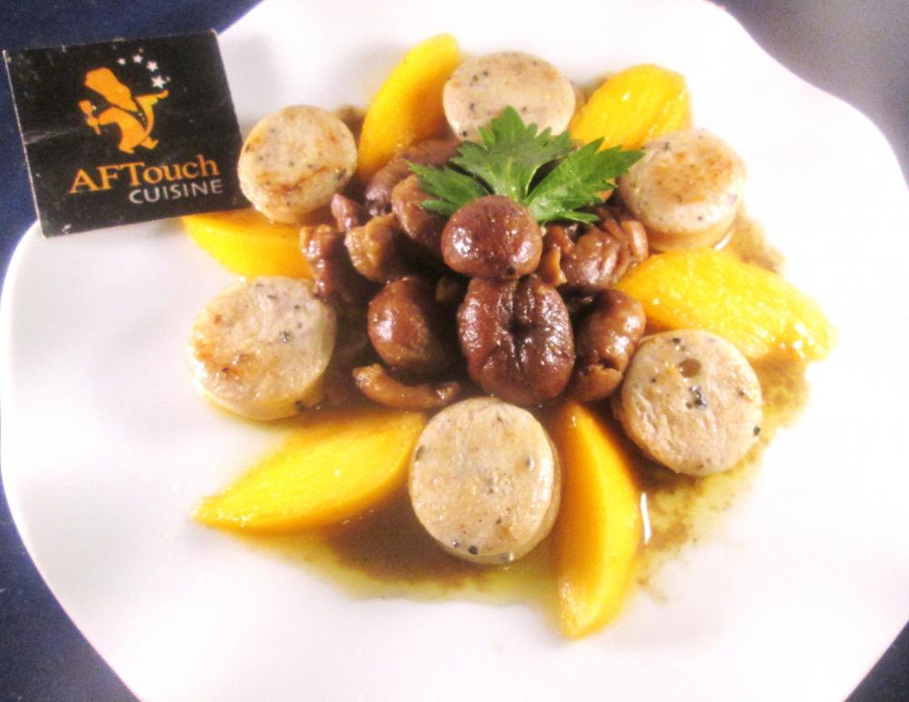 Rouelles de boudin blanc truff� p�tales de kaki et ch�taignes