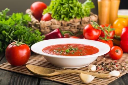 Soupe à la tomate : Recette de Soupe à la tomate