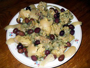 Tajine de poulet aux olives et citron confits
